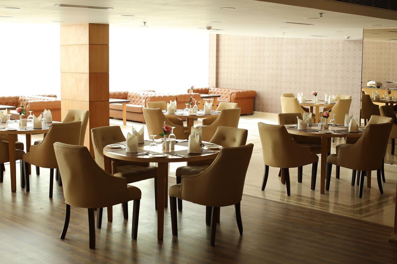 Udman Hotels And Resorts By Ferns N Petals Neu-Delhi Exterior foto